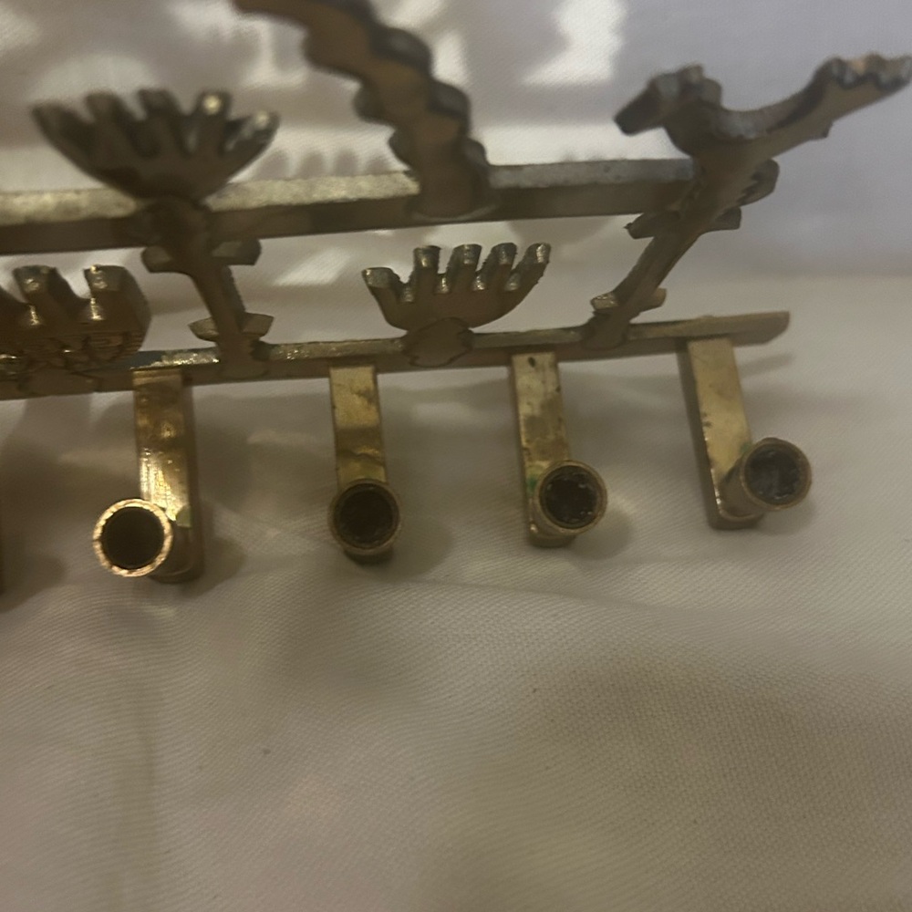 vintage judaica hamsa shapes brass wall mounted menorah Andrea by Sadek - Picture 10 of 10